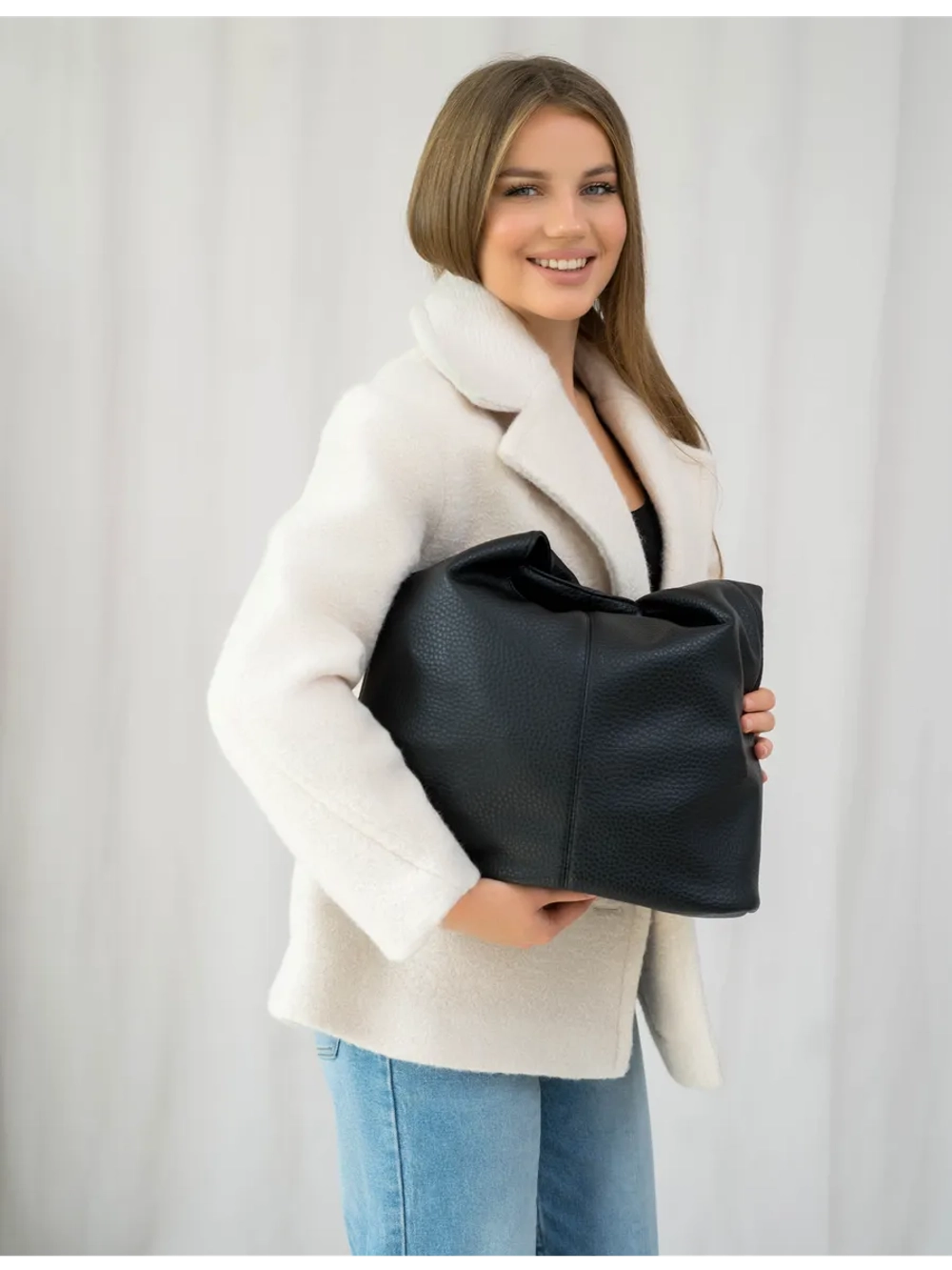 Сумка большая через плечо шоппер