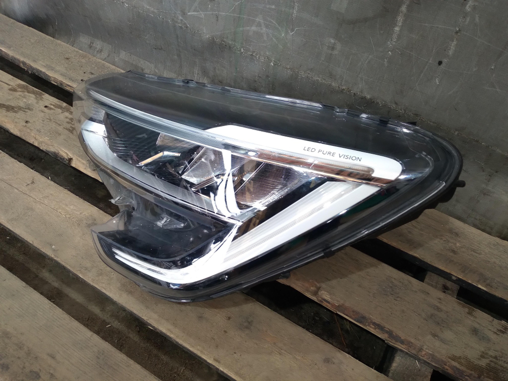 Фара левая LED Renault Arkana 19-нв Б/У Оригинал 260605885r