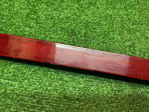 Катафот центральный Hyundai Santa Fe 4 TM (20-24)