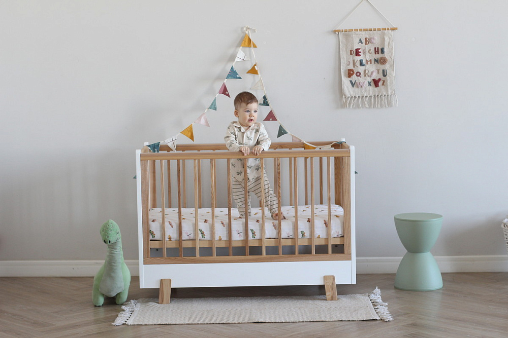 Детская кроватка Фабрика Облаков Onlybaby Scandi маятник продольный молочный, дерево