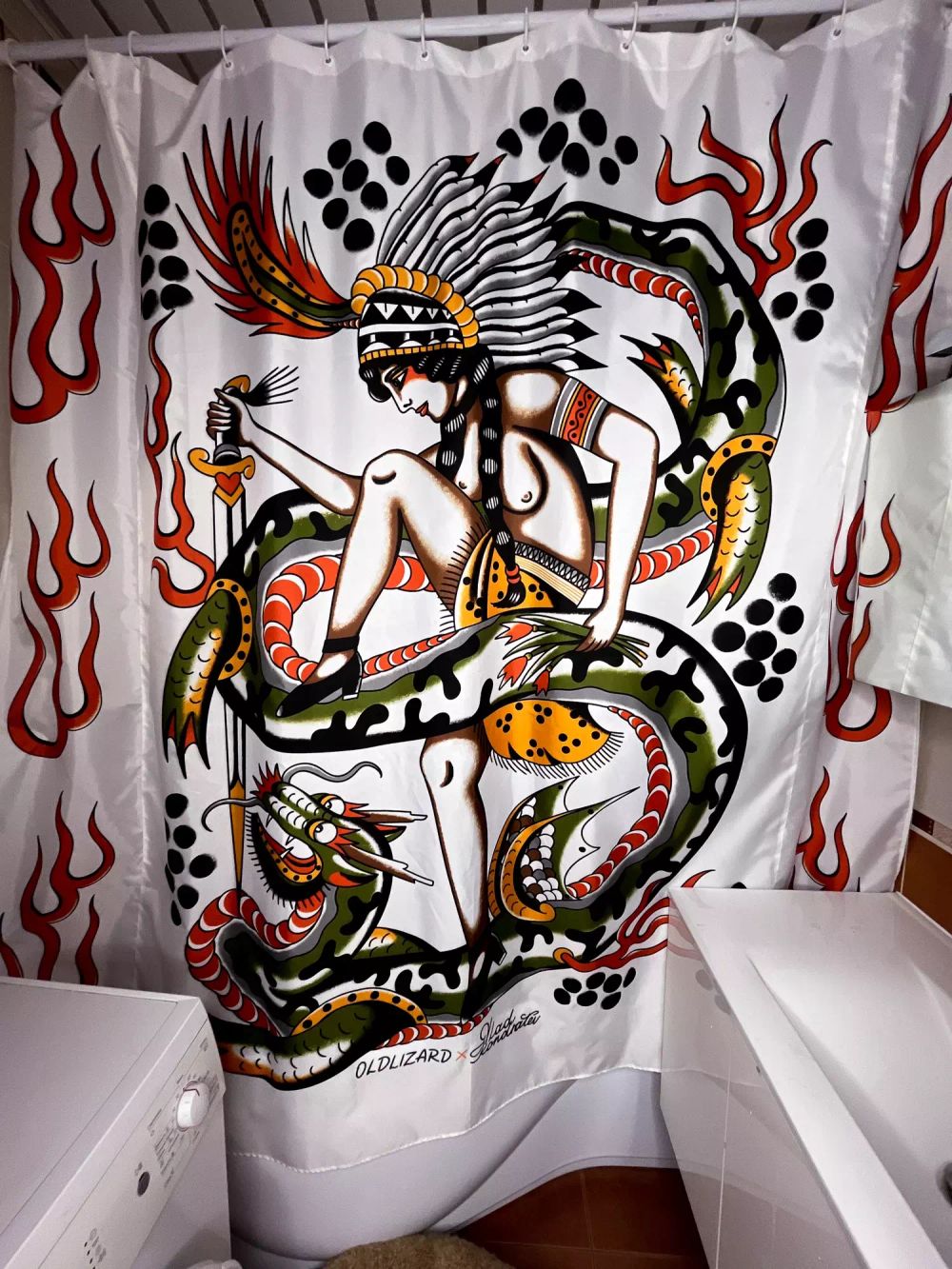 Шторка для ванной Old Lizard Dragon Dancer