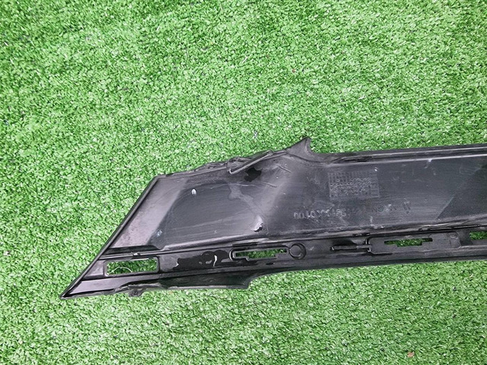 Накладка ПТФ левая BMW X1 F48 (2019-2022)