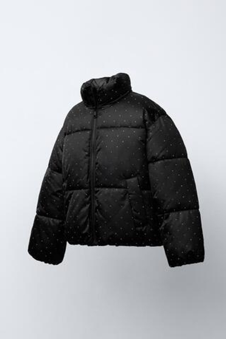 ZARA СТЕГАНАЯ КУРТКА СО СТРАЗАМИ, ЧЕРНЫЙ