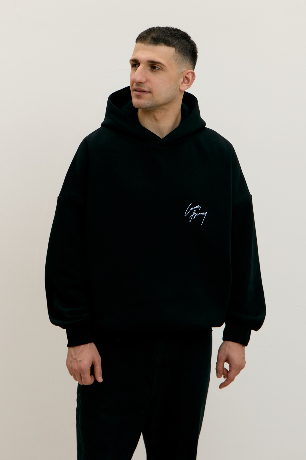 Худи  COZY VIBES MAN, с начесом, черное
