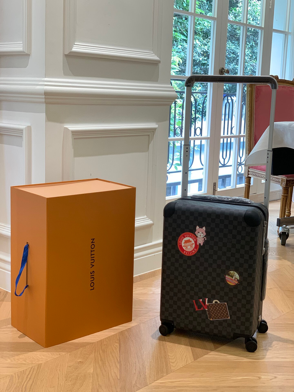 Louis Vuitton Horizon 55 Suitcase