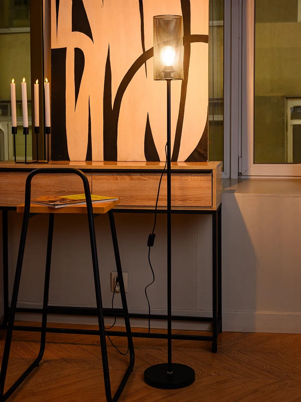 Светильник напольный высокий