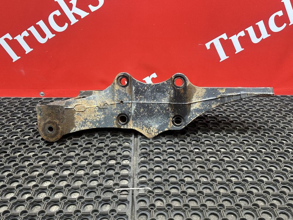 Кронштейн пневморессоры правый 2018г.