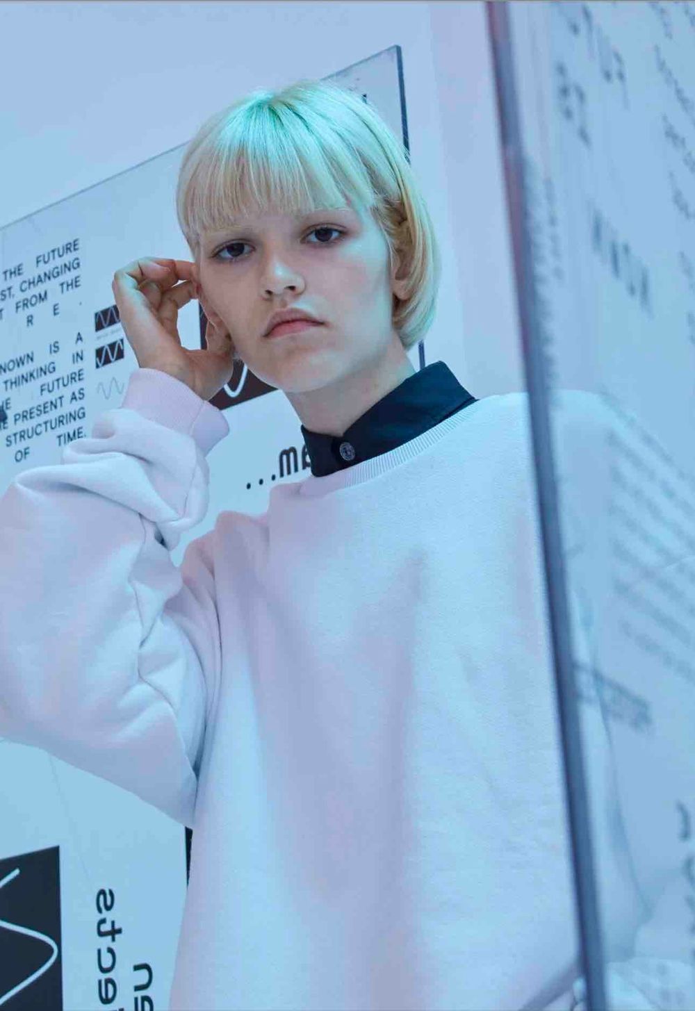 Толстовка Futureisnown Route manager #1 Белая