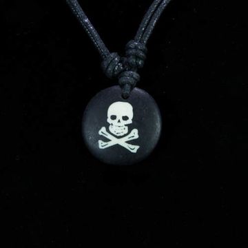 Кулон Череп с костями