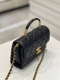 Chanel Carry Me 19 cm