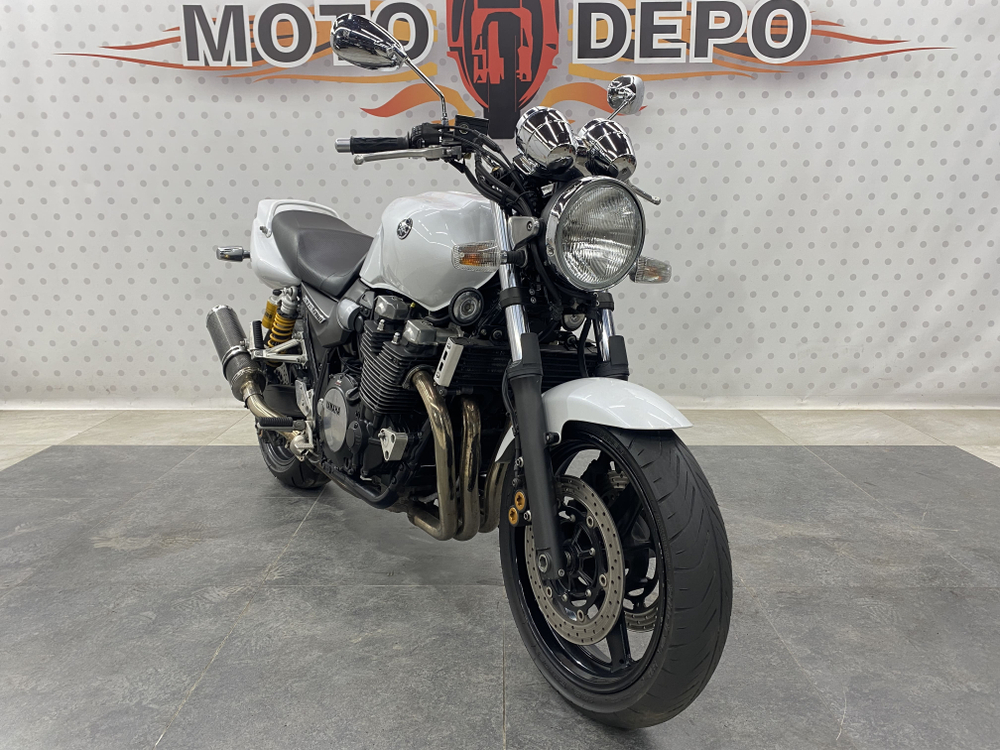 Yamaha XJR1300 , 2011