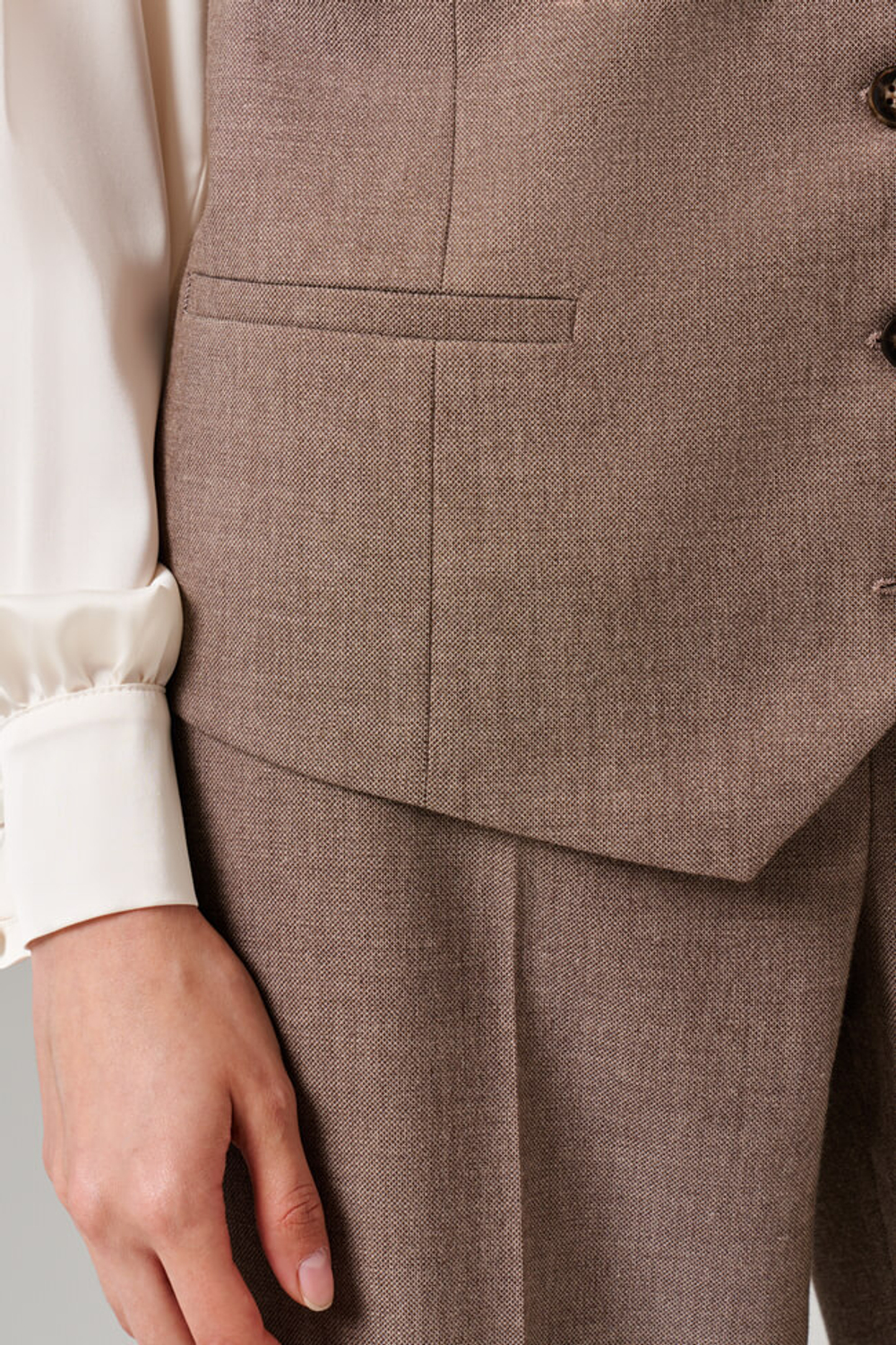 1909 Жилет женский (кофейный)