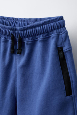 ZARA СПОРТИВНЫЕ ШОРТЫ-БЕРМУДЫ С КАРМАНАМИ, СВЕТЛО-СИНИЙ