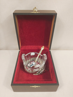 Икорница "Осетровая" в подарочном футляре с ложечкой