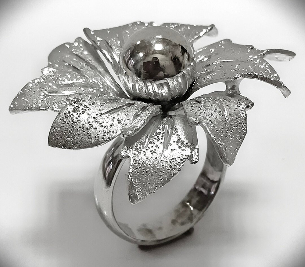 Ювелирное кольцо Эстерелла