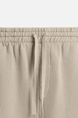 ZARA ШОРТЫ-ДЖОГГЕРЫ СВОБОДНОГО КРОЯ С ЭФФЕКТОМ ПОТЕРТОСТИ, КАМЕННО-СЕРЫЙ