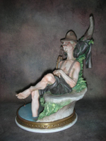 Статуэтка. Фарфор. Спящий рыбак. Capodimonte. Италия