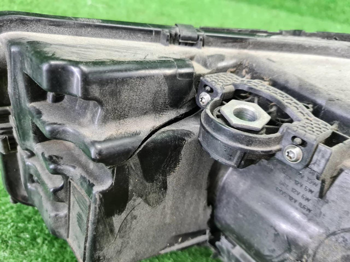 Битая Фара правая BMW X7 G07 (2019-2022) LED