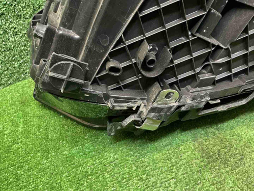 Фара правая BMW X2 U10 (2023-н.в.) LED