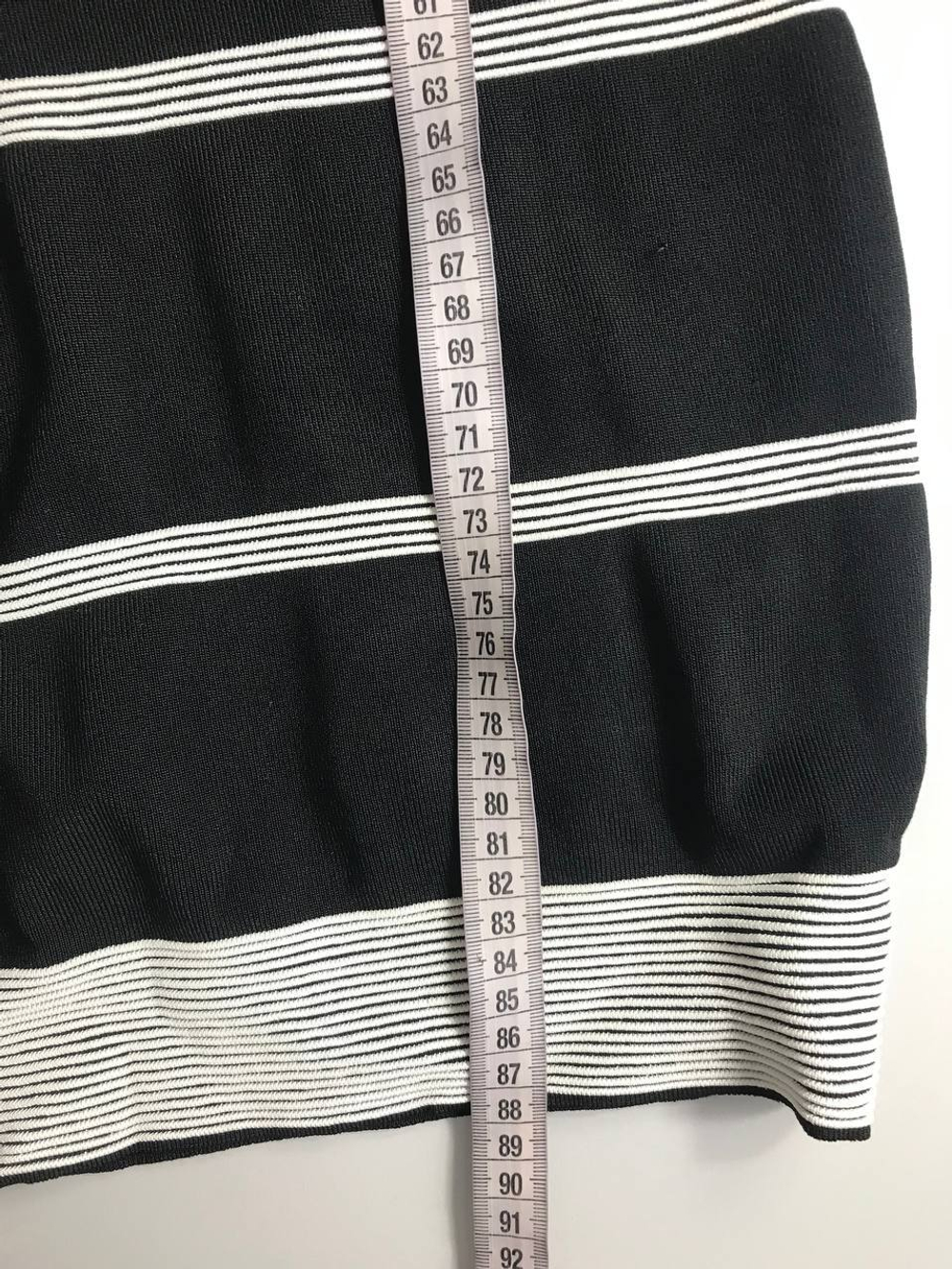 Платье Bebe лаконичное, визуально на 40/42 размер