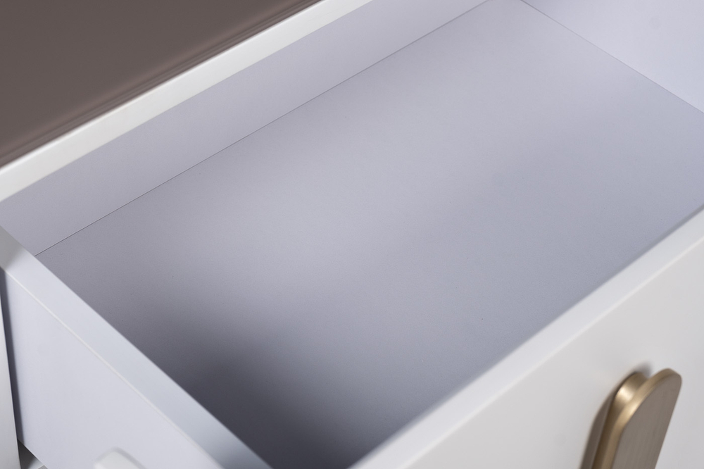 Тумбочка Garda Decor белая с металлическим каркасом и стеклянной столешницей