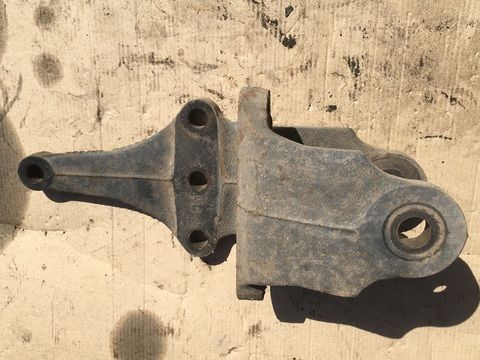 Кронштейн передней рессоры для MAN TGL 2005