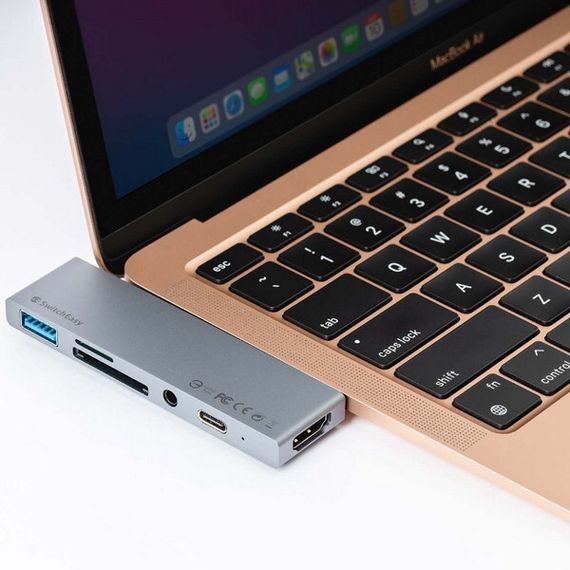 Хаб SwitchEasy SwitchDrive для планшетов и ультрабуков 6 в 1 серый космос (GS-109-229-253-101)