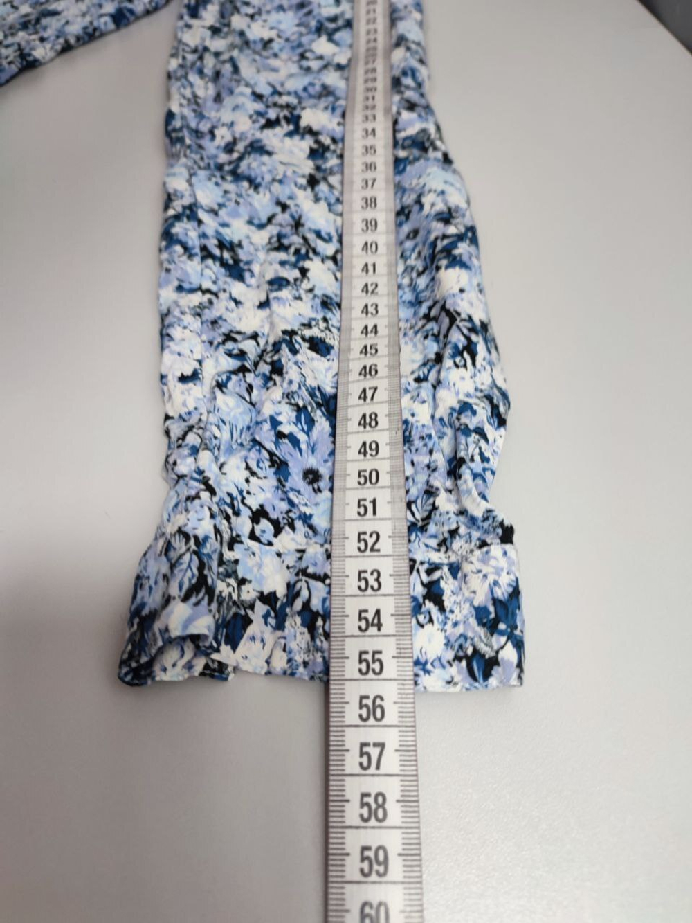 Блузка Reserved красивой расцветки 42 размер