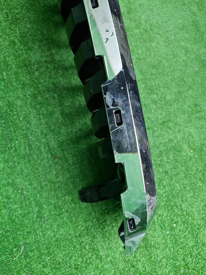 Решетка радиатора Geely Monjaro (2021-н.в.)