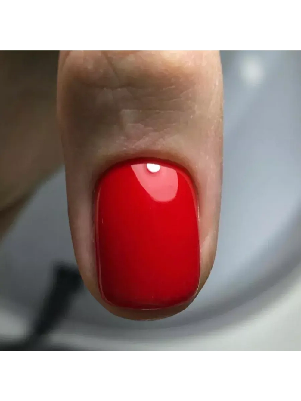 Гель лак для для ногтей Luxio Prerogative 15мл красный