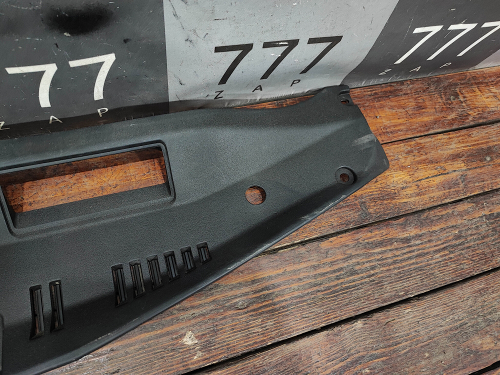 Накладка кожух замка капота Toyota Camry (XV70) 17-нв Б/У Оригинал 5329533130