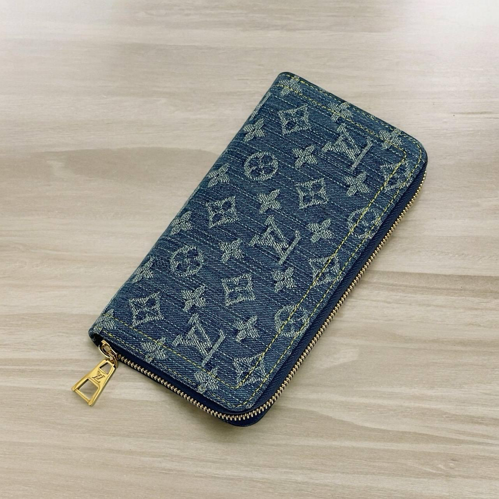 Кошелек Louis Vuitton