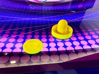 Аэрохоккей с изогнутым полем (213 х 117 х 104 см)