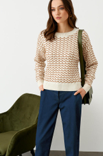 22758 Джемпер женский (молочный / св.каштановый)