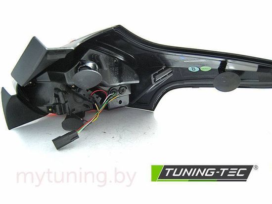 Задние фонари для Ford Focus III Hatchback (15-18) LED динамические темные