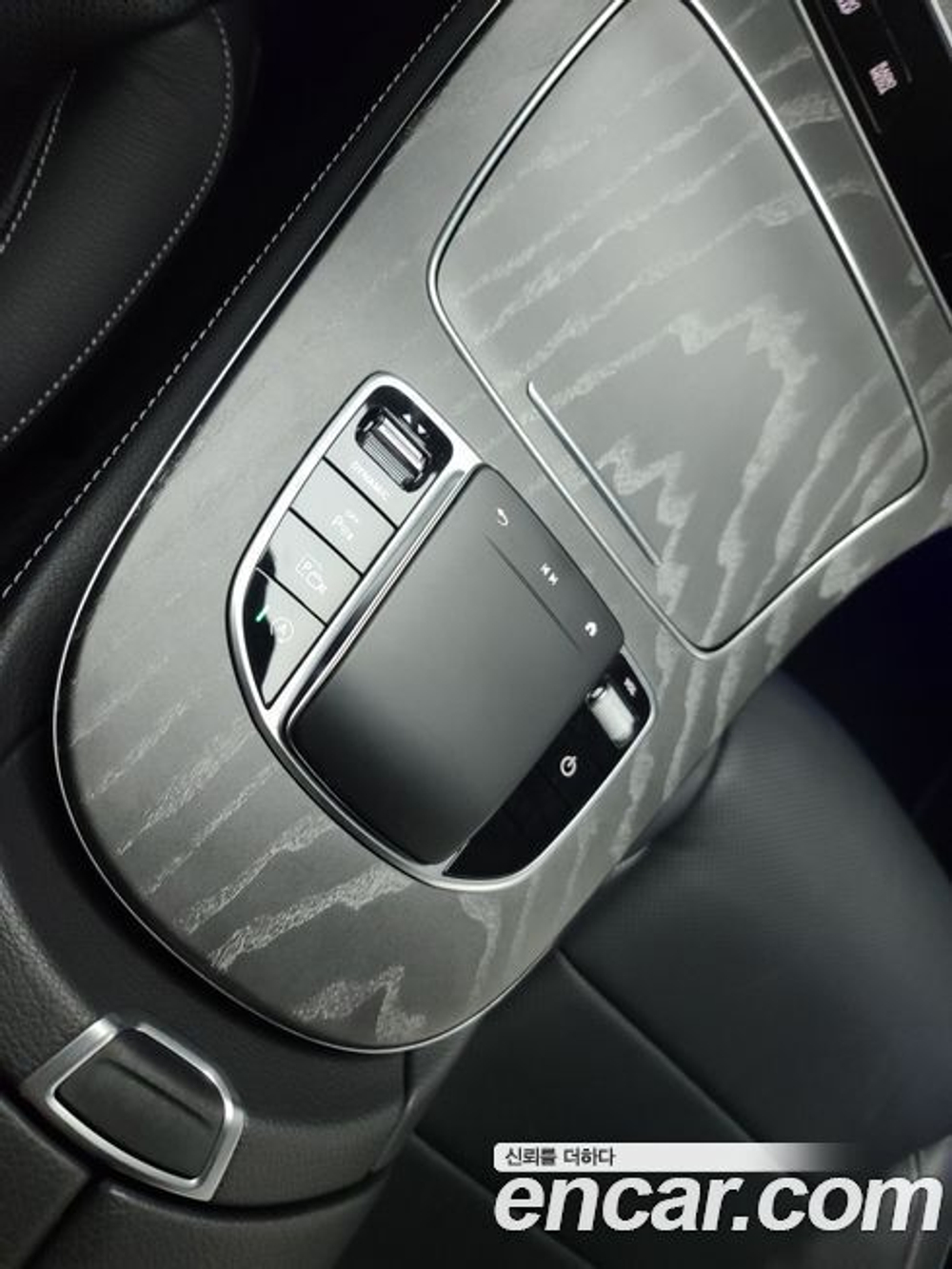 Mercedes-Benz E-Class W213 E350 4MATIC AMG Line (04.2022)