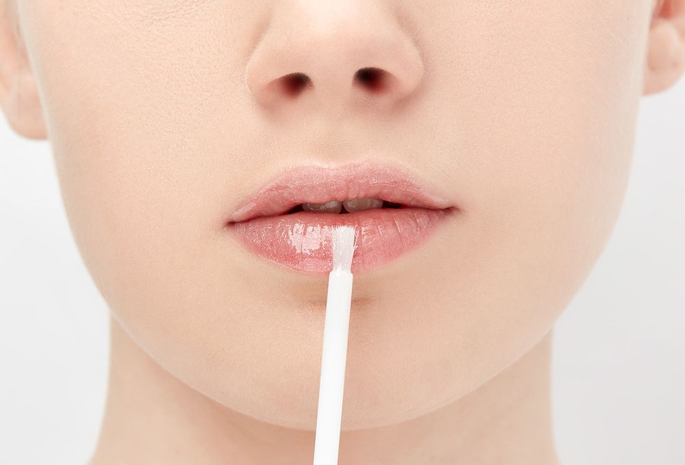 Блеск для губ ART-VISAGE "ROYAL CHIC" - 411