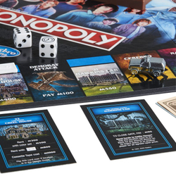 Hasbro - польская версия игры Monopoly Stranger Things F2544