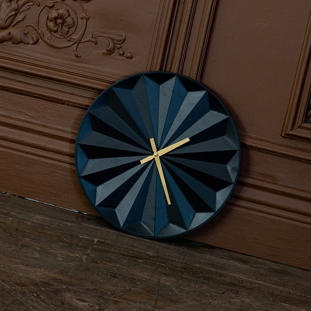 Часы настенные Объект мечты Клаус блэк