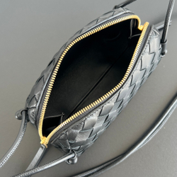 Bottega Veneta Concert Pouch 18 cm