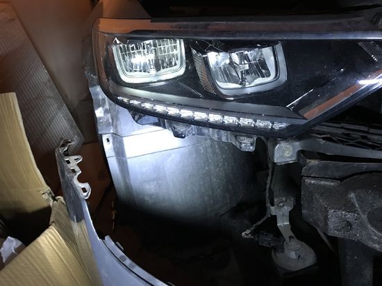 Передние фары VW Пассат Б8 2016-2018 V4 Type