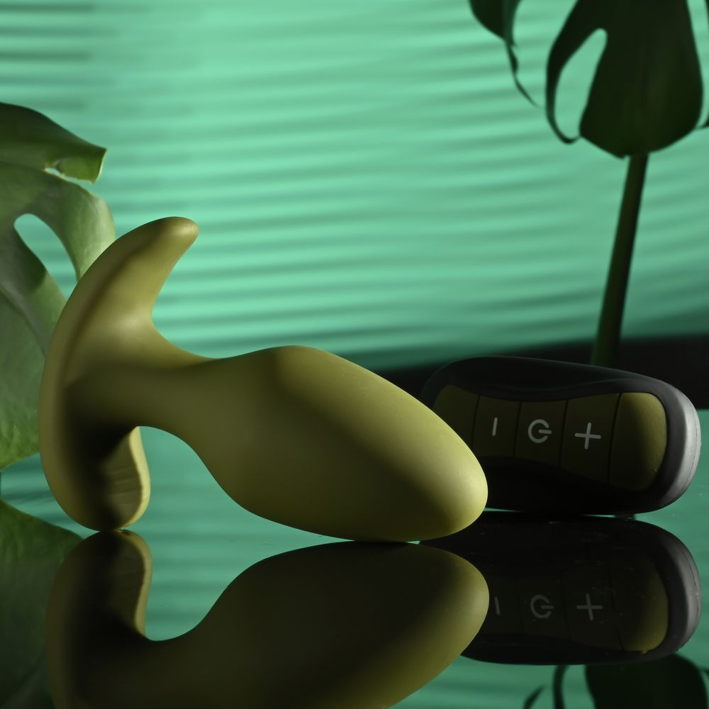 Анальная вибропробка The Colonel цвета хаки - 10,2 см. (Цвет: хаки)