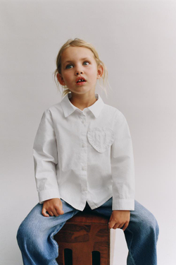 ZARA РУБАШКА С НАШИВКОЙ «СЕРДЦЕ», БЕЛЫЙ
