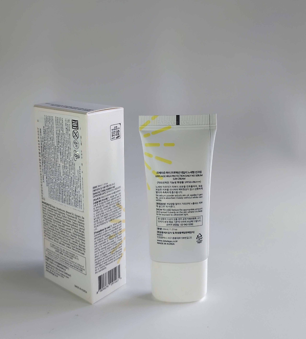 Солнцезащитный крем для лица себорегулирующий LEBELAGE HIGH PROTECTION DAILY NO SEBUM SUN CREAM