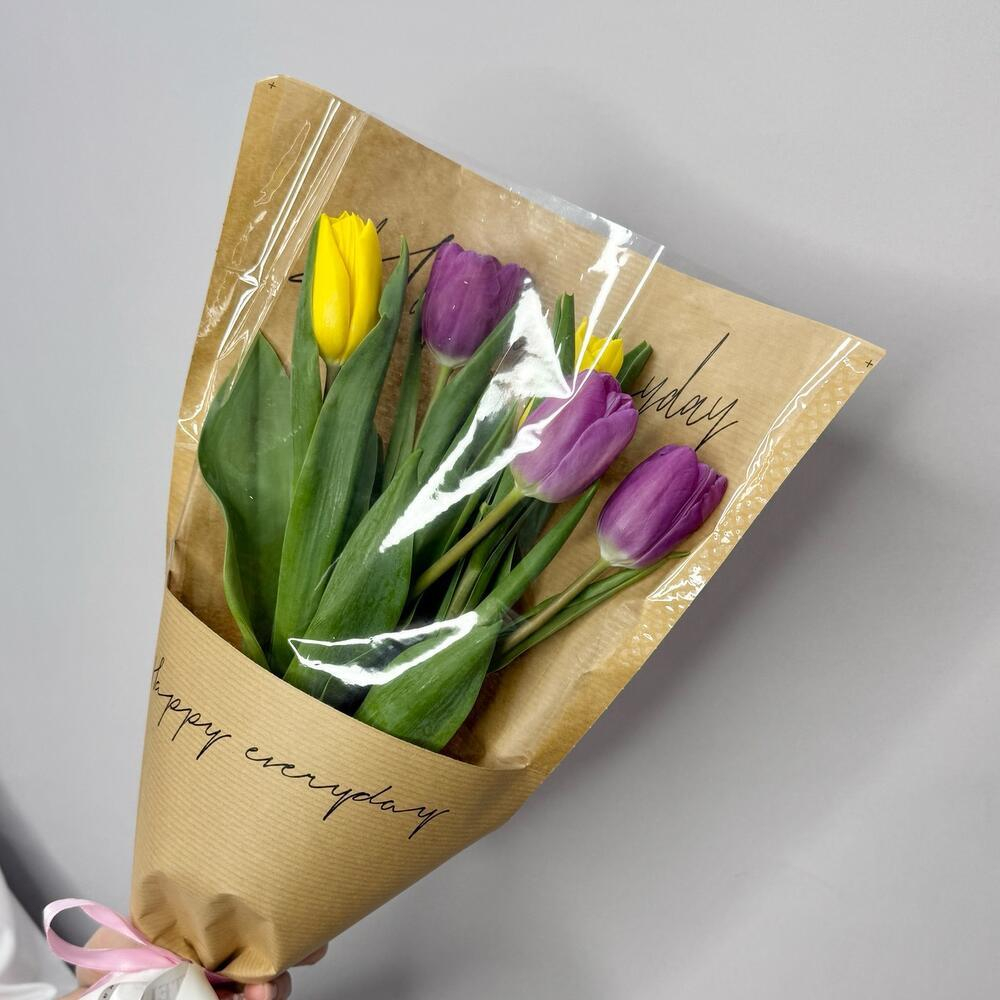 5 тюльпанов микс в крафте