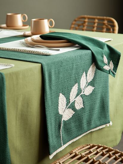 Дорожка на стол garden harmony из коллекции ethnic, 45х150 см