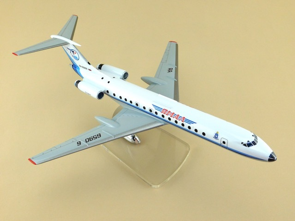 Модель самолета Ту-134А-3(М1:100, Ямал)