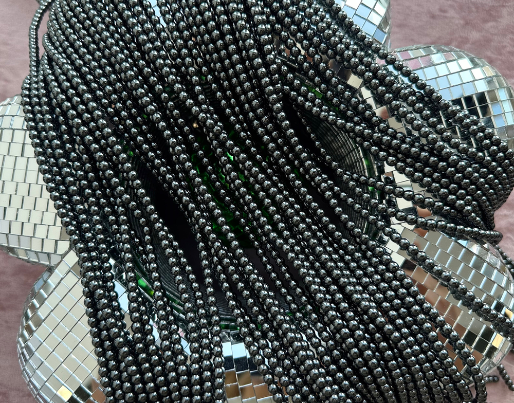 Нить бусин из гематита 4мм