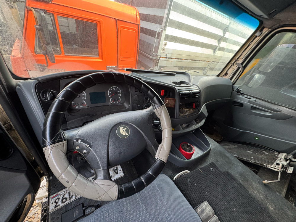 КамАЗ 5490 4x2 Седельный тягач 5490-S5 (Дизель/Газ, 12,0 л, 401 л.с., МТ)