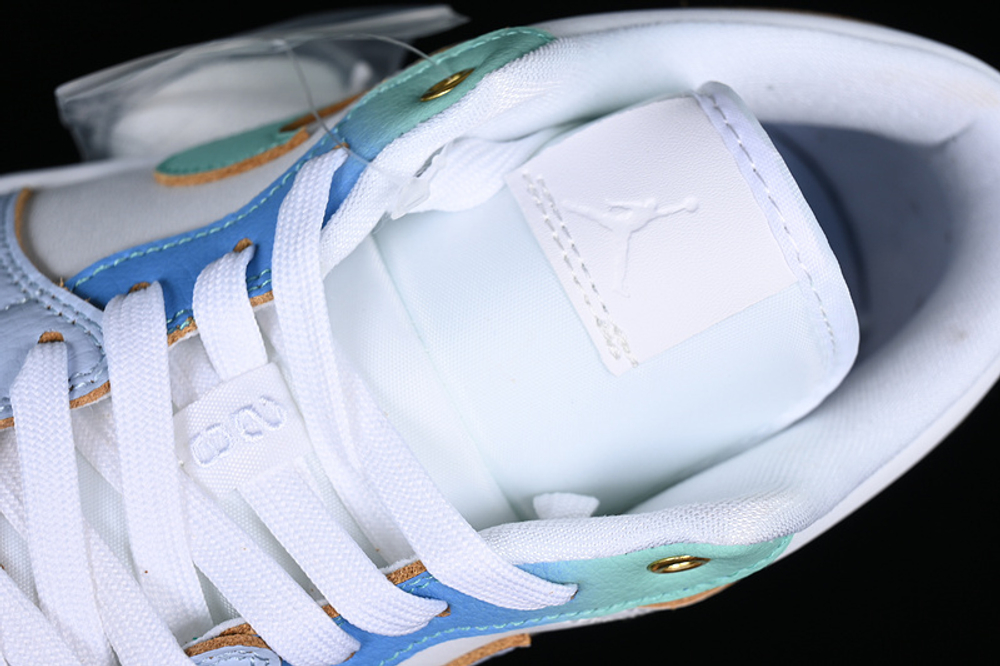 Jordan 1 blue white and gold sales